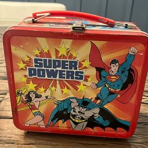 100% 1984 Vintage Aladdin Super Powers metal  Lunch box with thermos